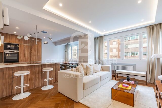 Piso luminoso de 2 dormitorios en Lista, Barrio de Salamanca