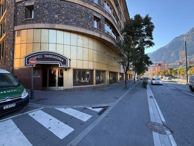 Local commercial Location Andorra la Vella