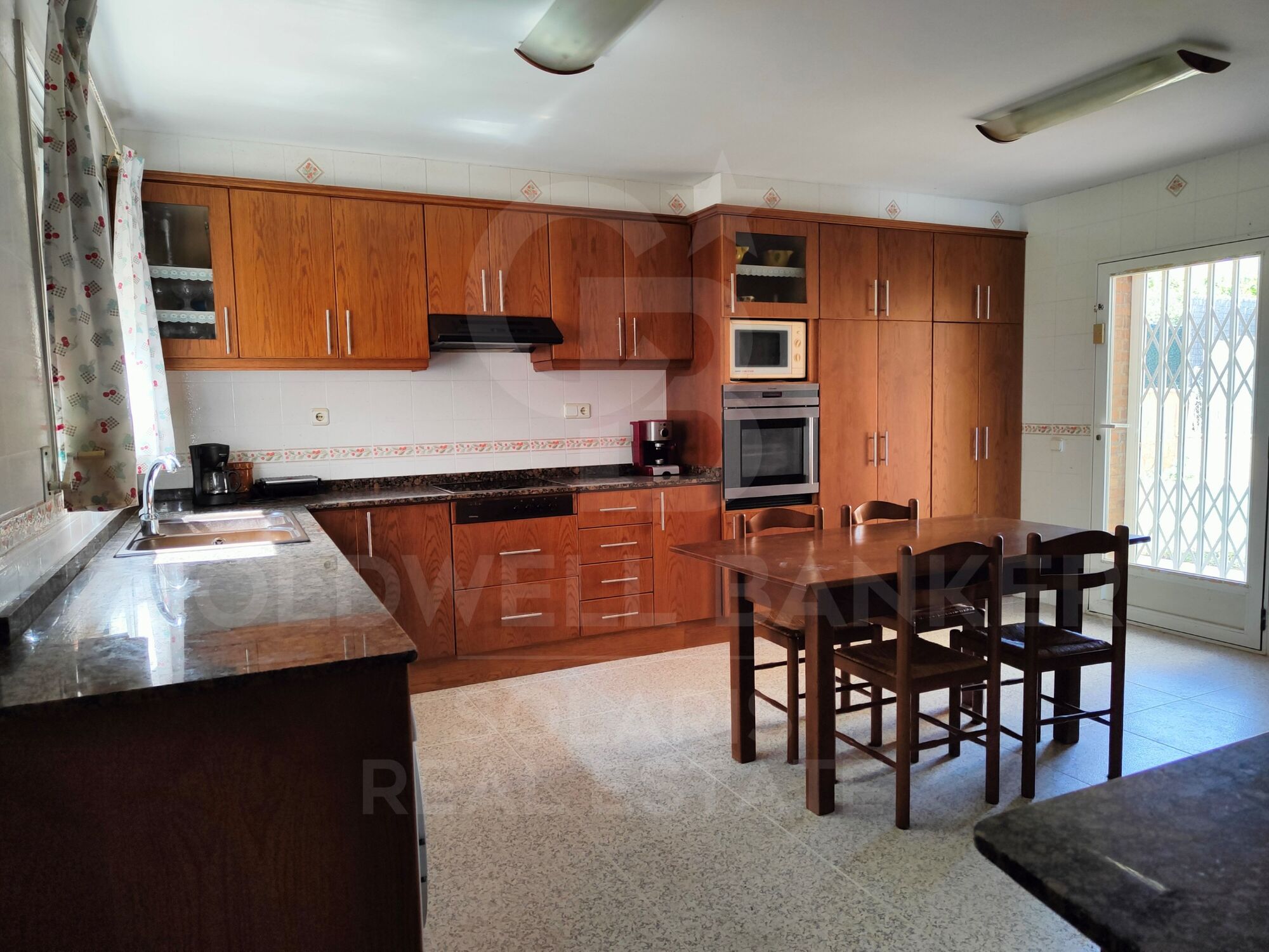 Villa with sea views in Alfinach