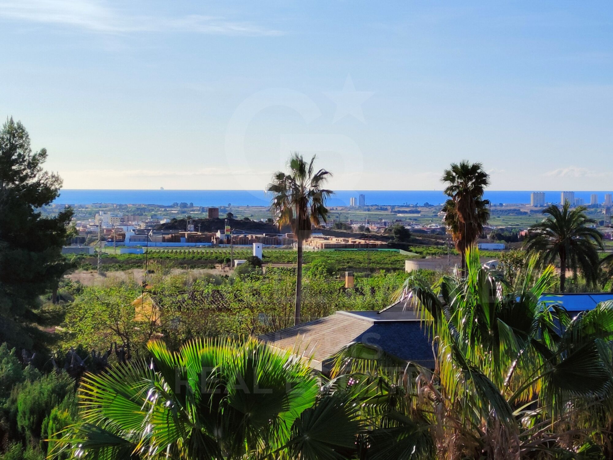 Villa with sea views in Alfinach