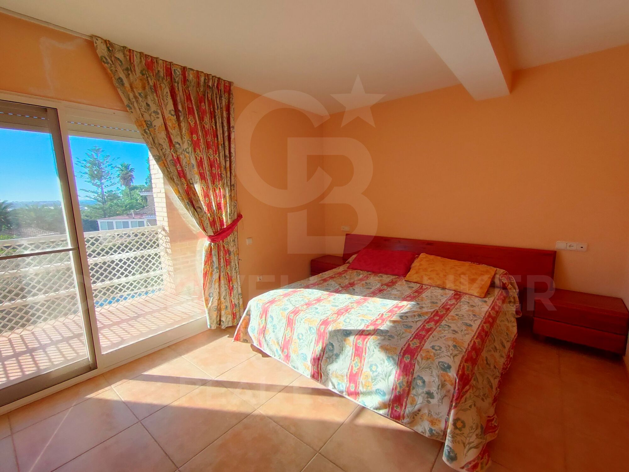 Casa con vistas al mar en Alfinach