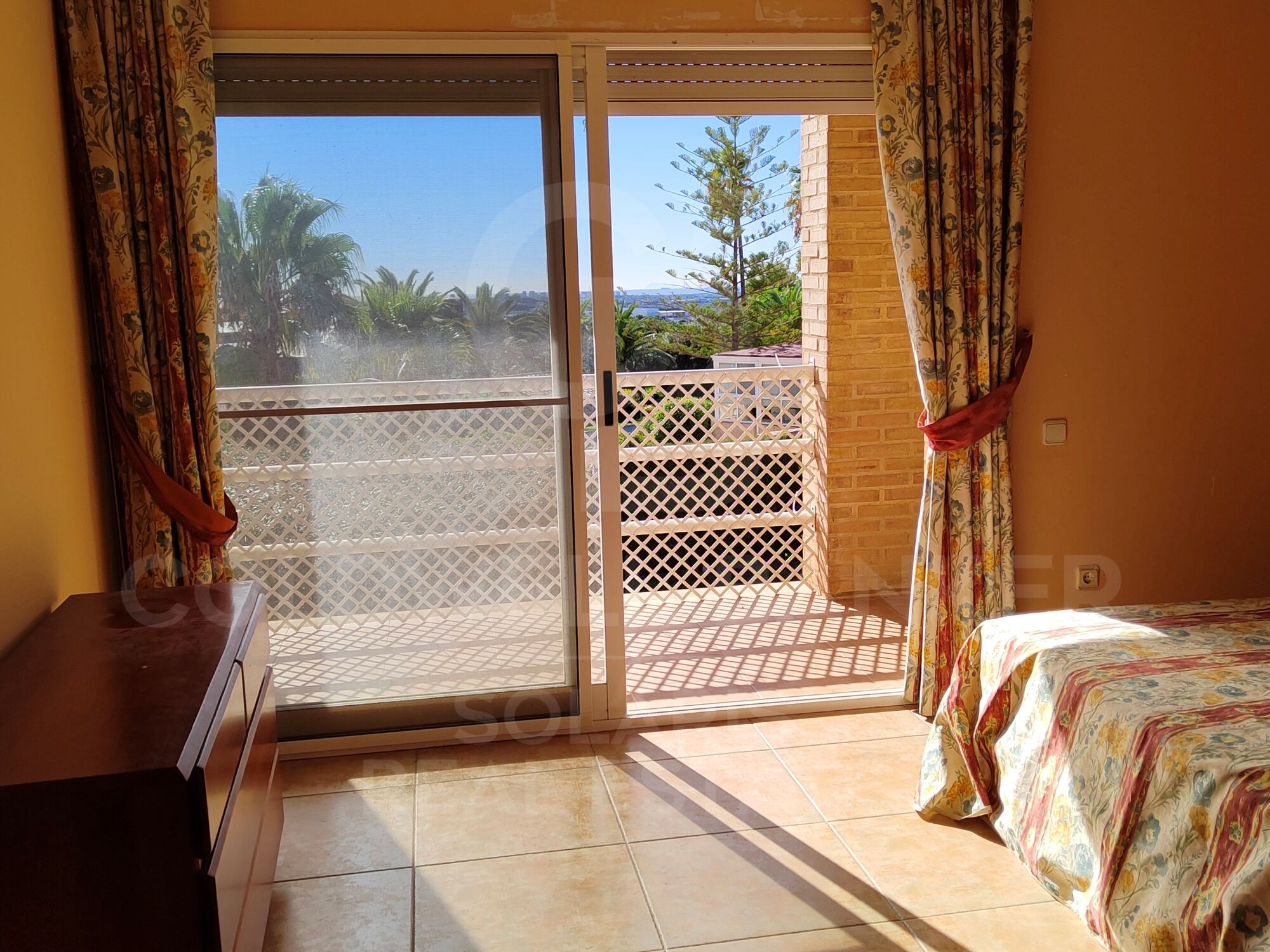 Maison avec vue sur la mer à Alfinach