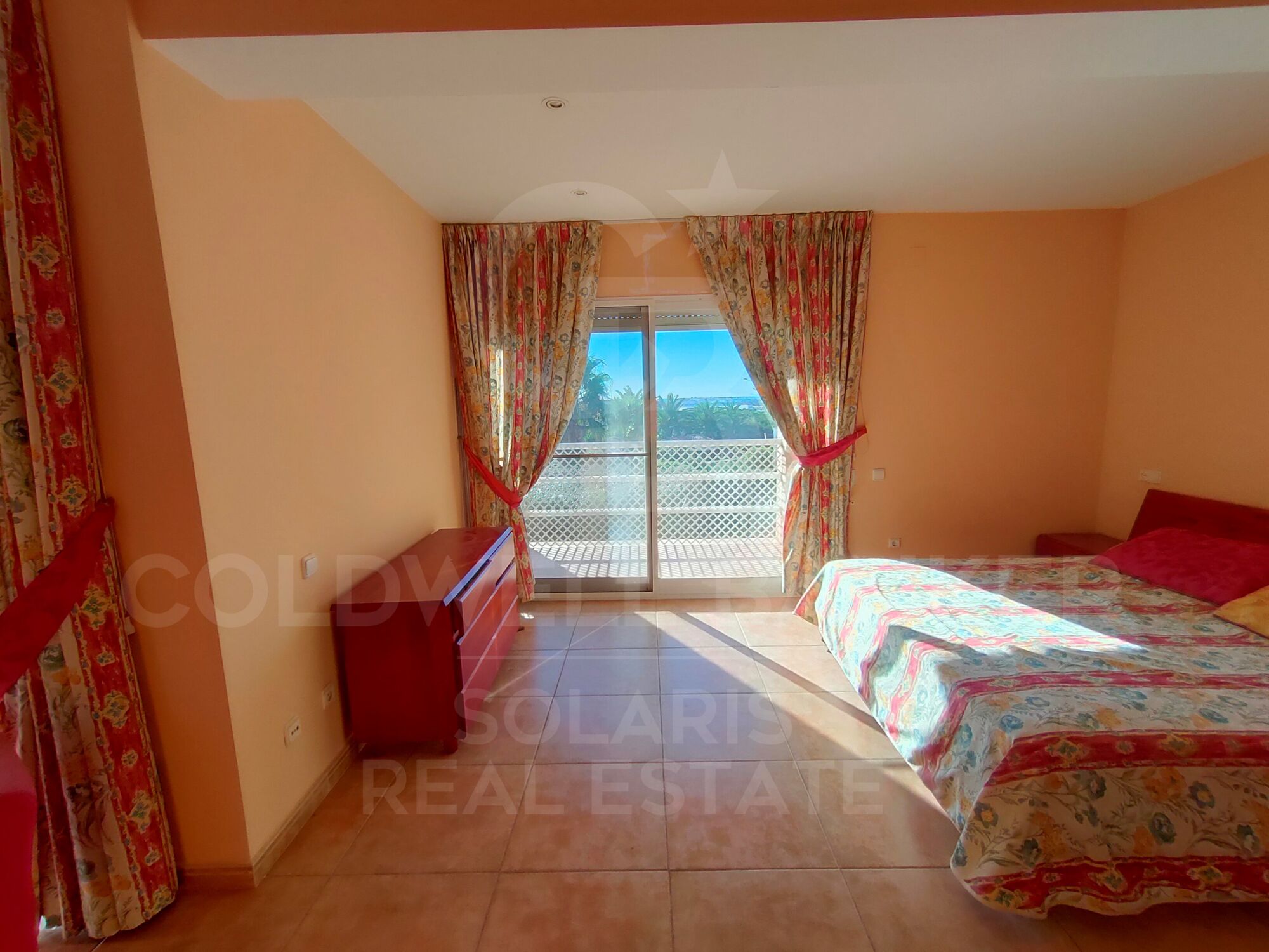 Maison avec vue sur la mer à Alfinach