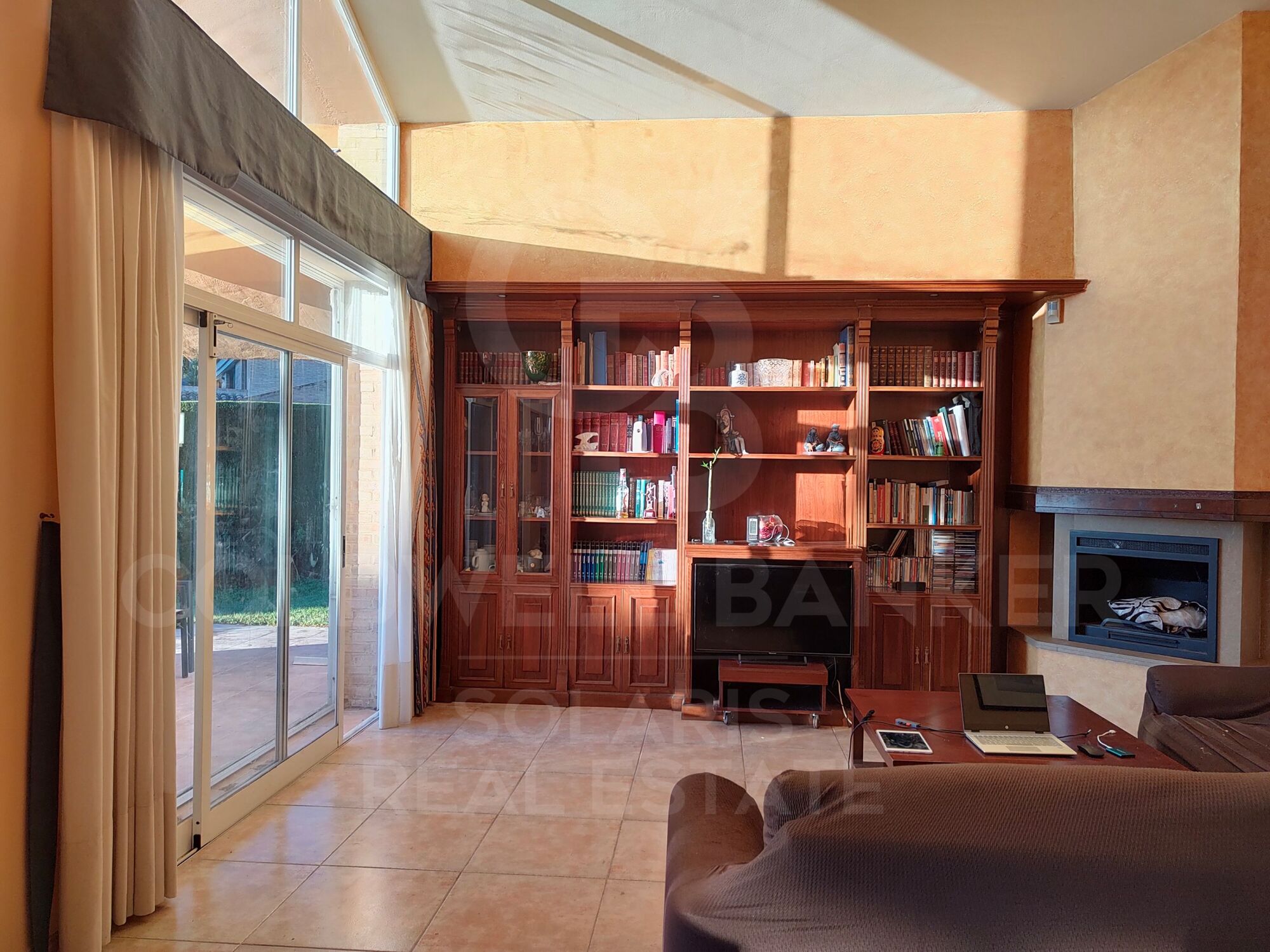 Casa con vistas al mar en Alfinach