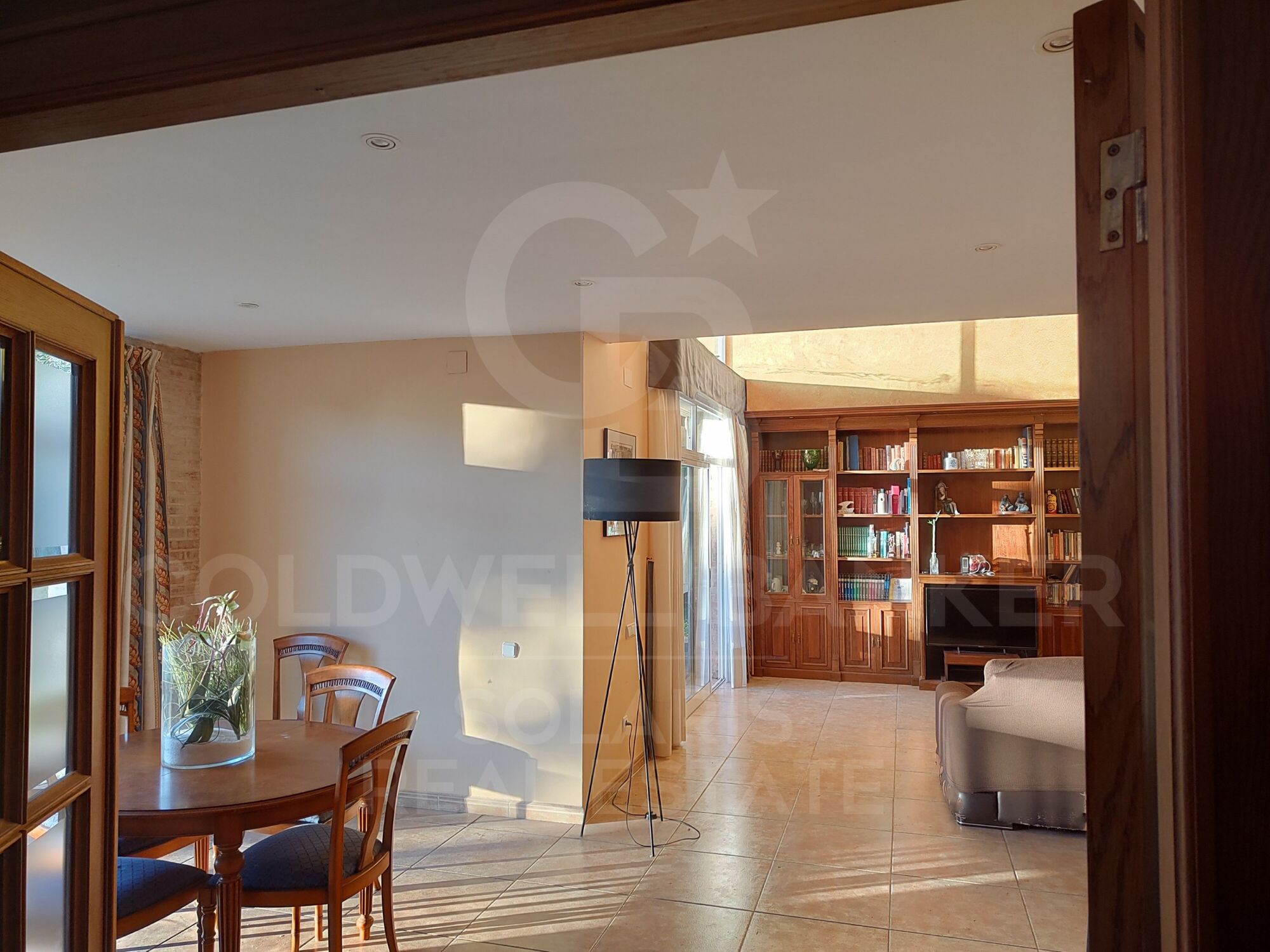 Casa con vistas al mar en Alfinach