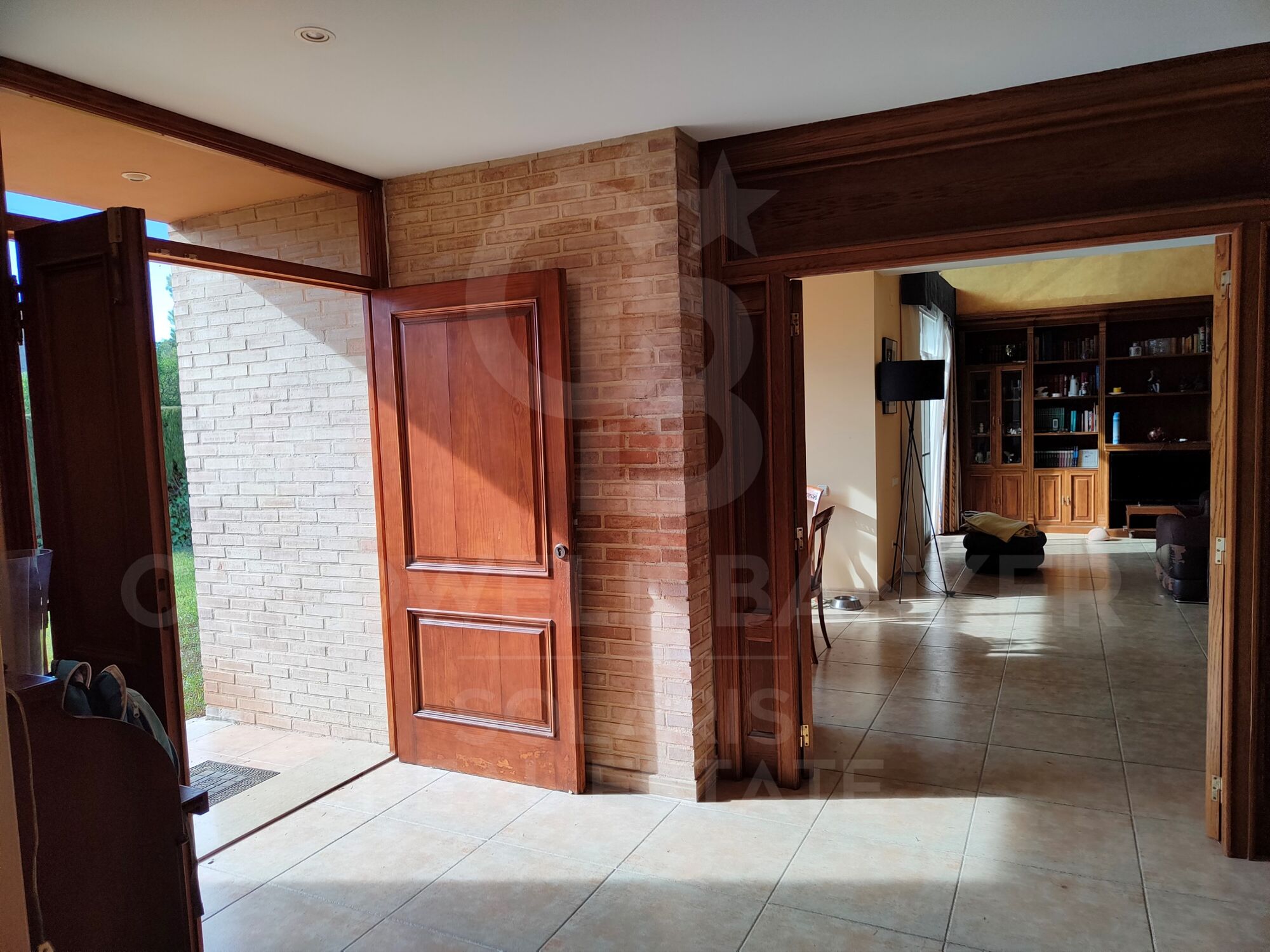 Villa with sea views in Alfinach