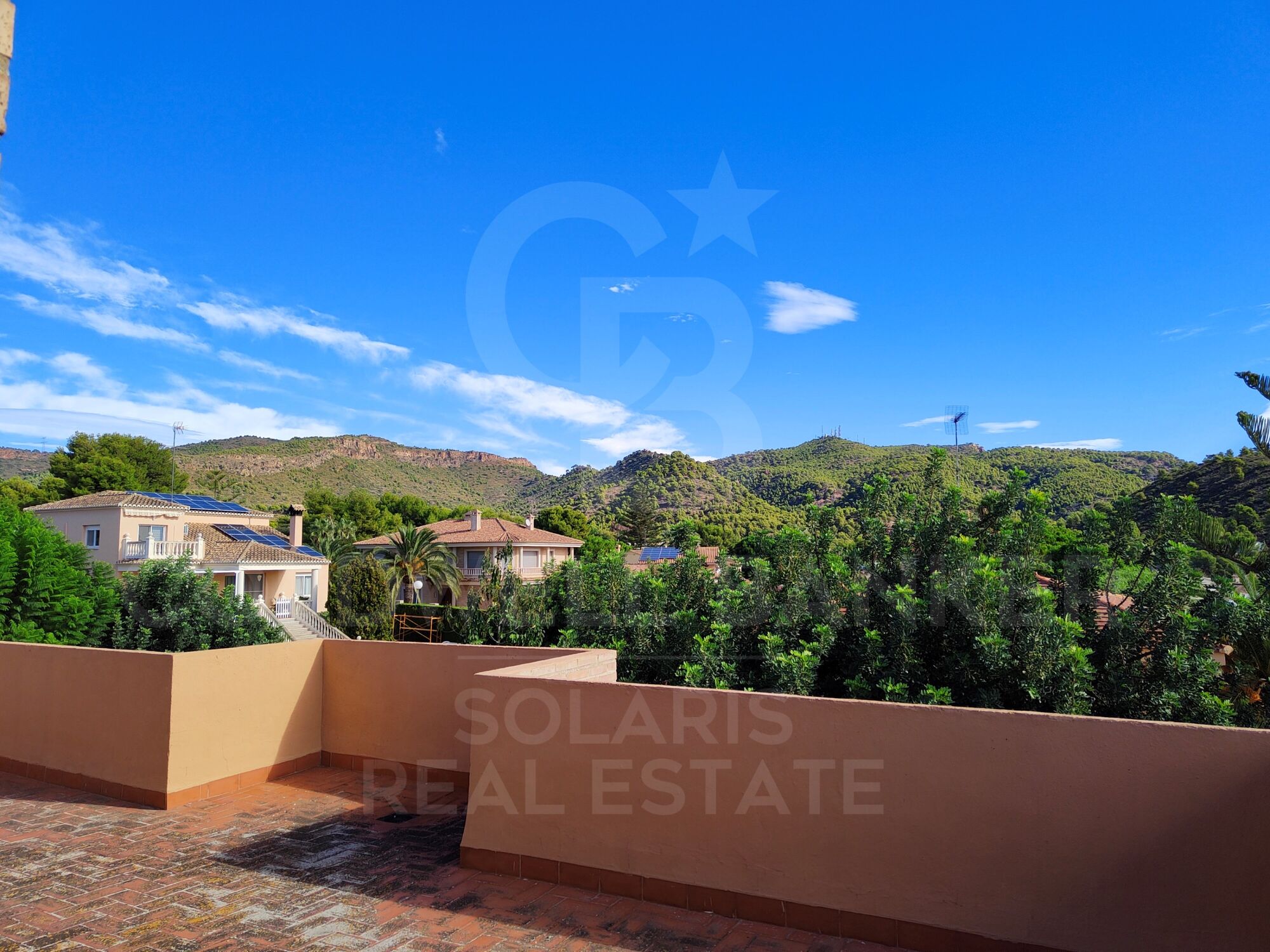 Villa with sea views in Alfinach