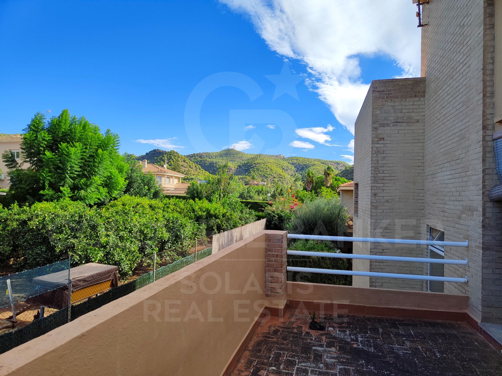 Villa with sea views in Alfinach