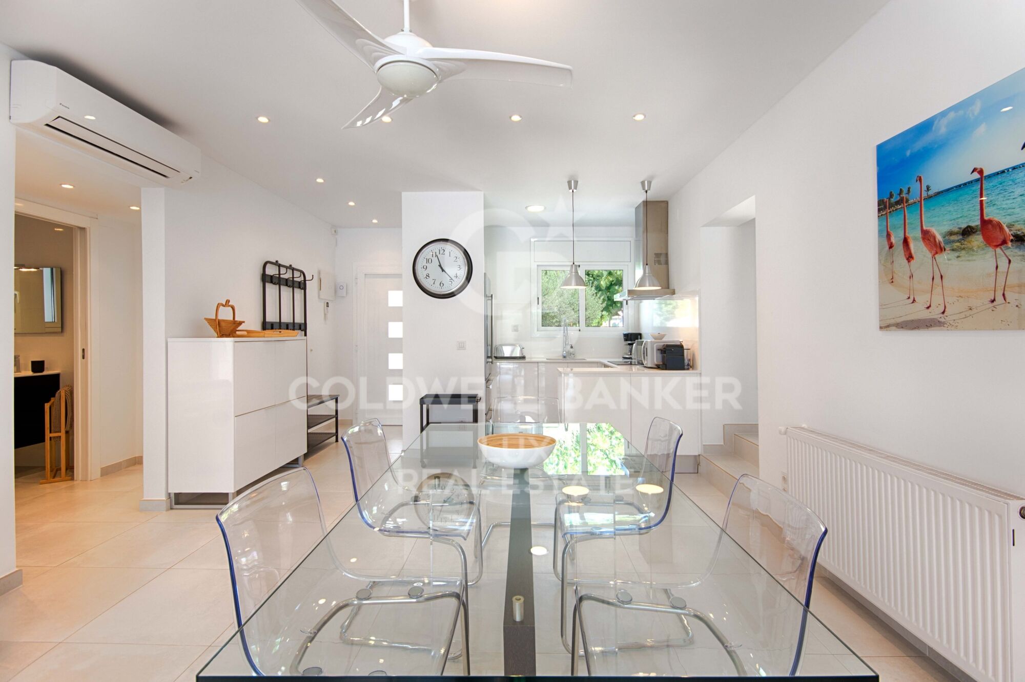 Maison au canal avec 12,5m d'amarre, exposition sud