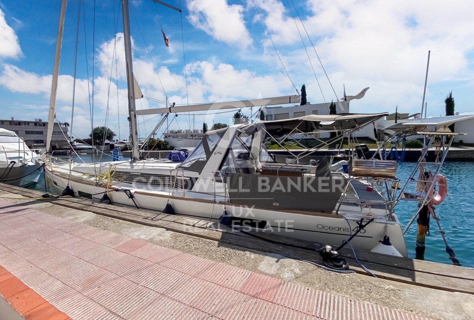 Exklusive Wohnung mit Bootsanlegestelle und Blick auf den Golf von Roses in Empuriabrava