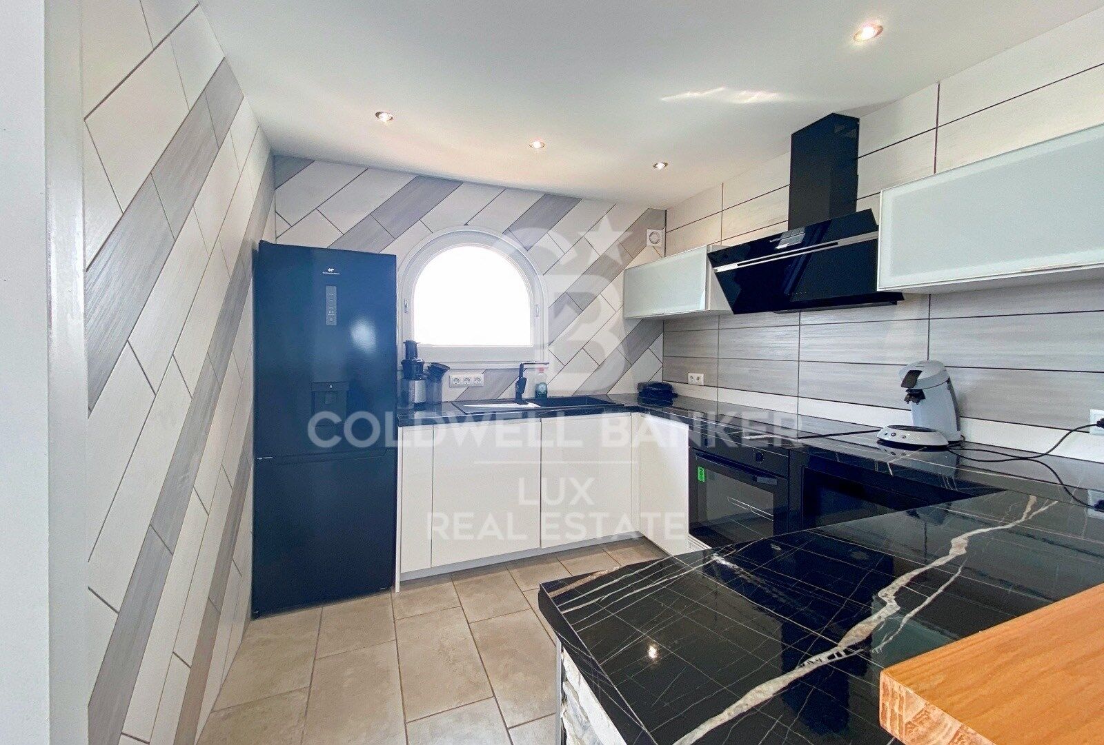 Exklusive Wohnung mit Bootsanlegestelle und Blick auf den Golf von Roses in Empuriabrava