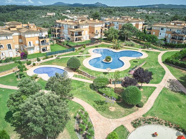 Spacious 3 bedroom apartment with 2 bathrooms in Son Gual, just 15 minutes from Palma.