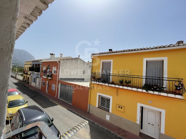 Remarkable Townhouse with Approved Building Plans in Jesus Pobre