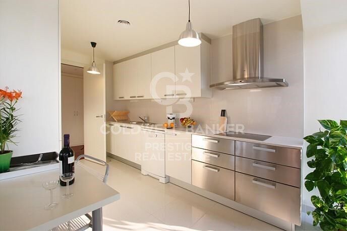 Wohnung mit Touristenlizenz mit Terrasse mit Blick auf das Meer