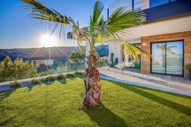 Cumbre del Sol sells modern new-build apartments in Benitachell