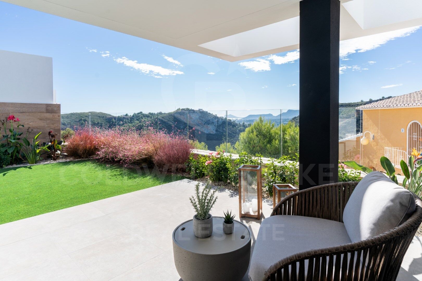 Modern 2 bedroom apartments of new construction in Benitachell