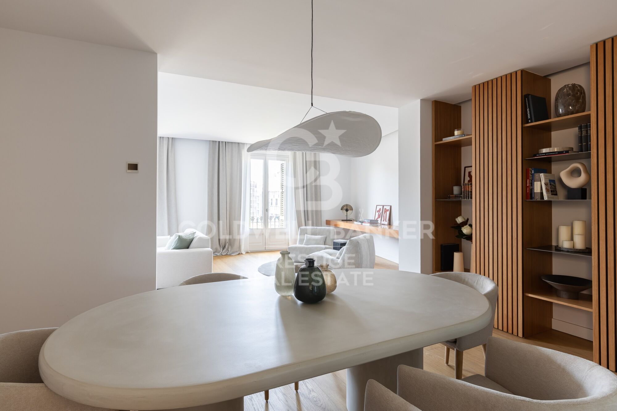 Luxury development with swimming pool in Paseo de Gracia