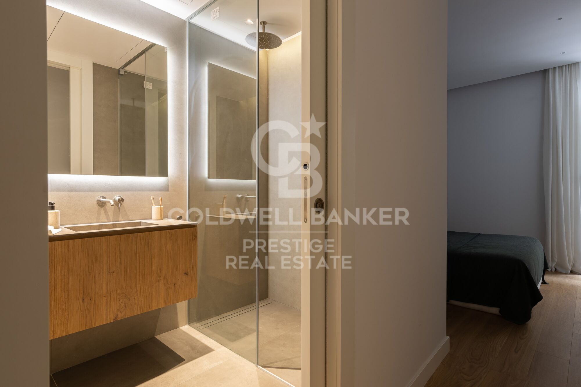 Luxury development with swimming pool in Paseo de Gracia