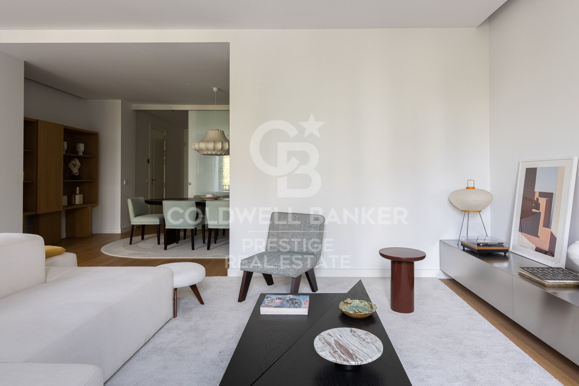 Appartement neufs et piscine à Paseo de Gracia.