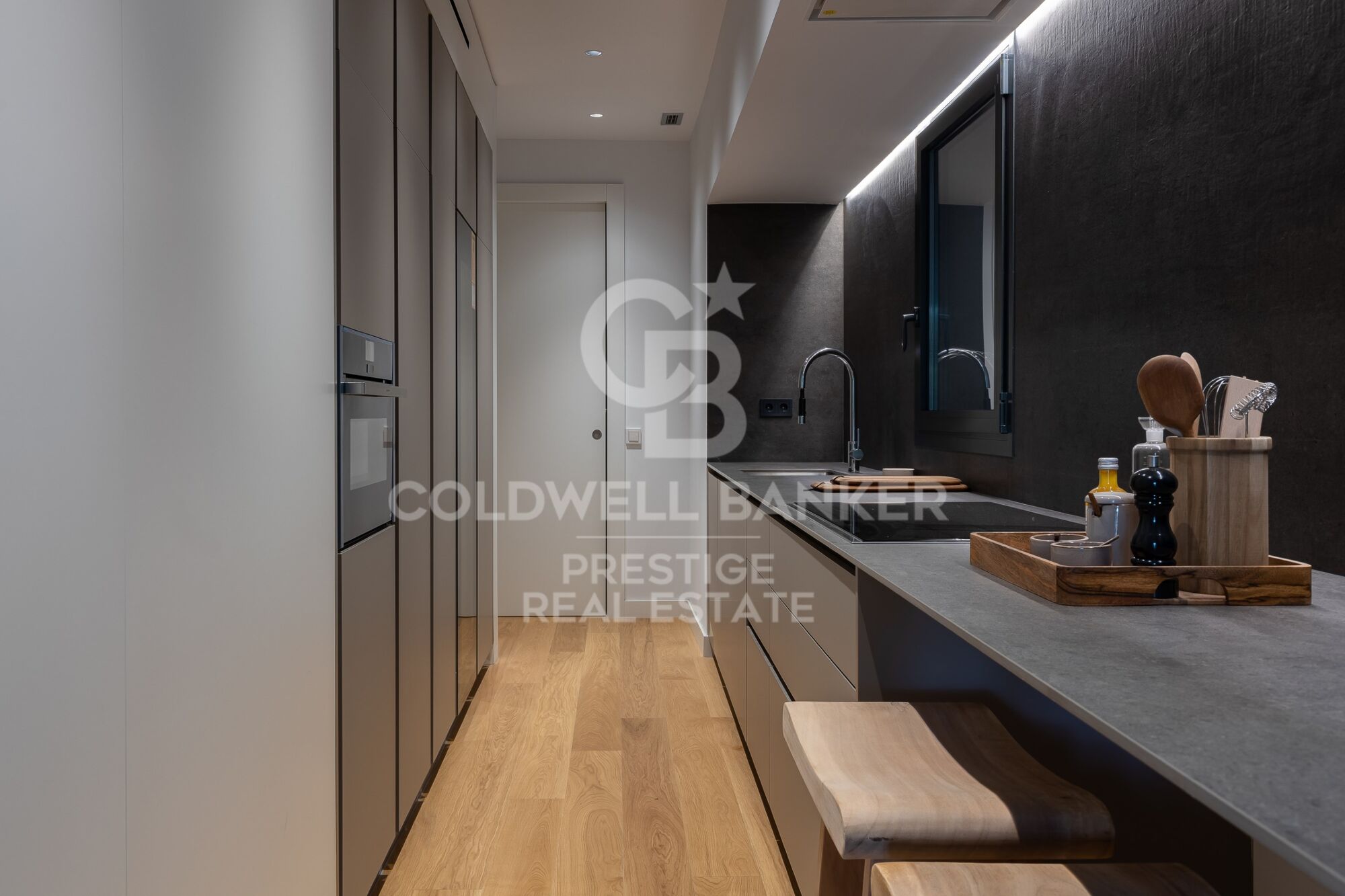Luxury development with swimming pool in Paseo de Gracia
