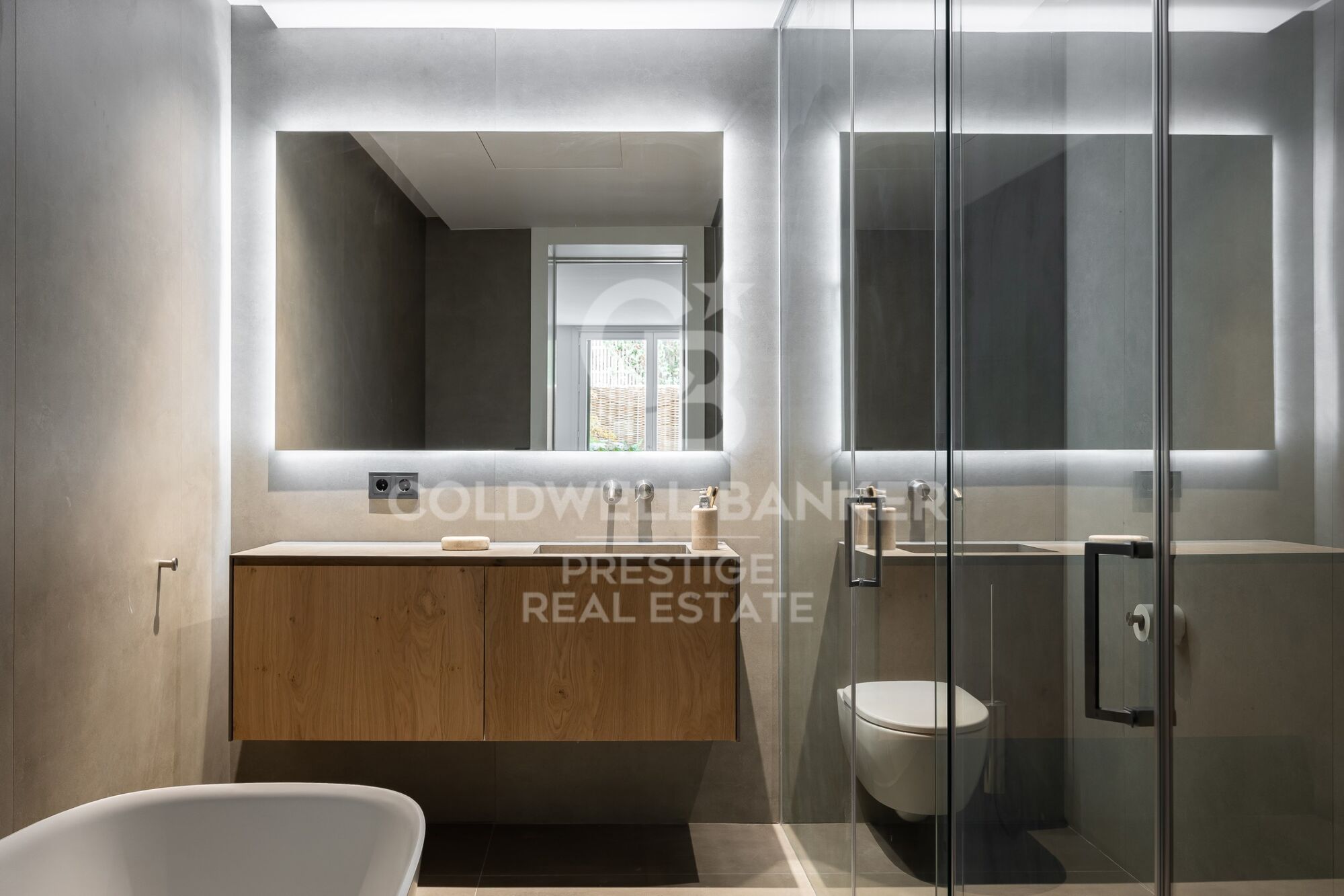 Luxury development with swimming pool in Paseo de Gracia