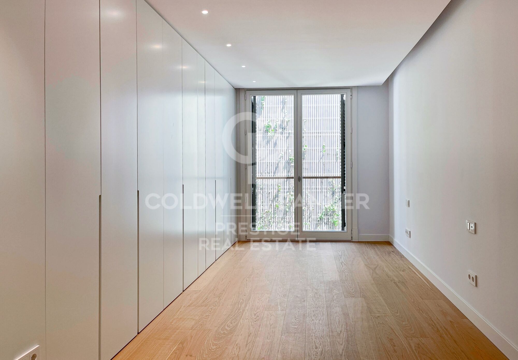 Luxury development with swimming pool in Paseo de Gracia