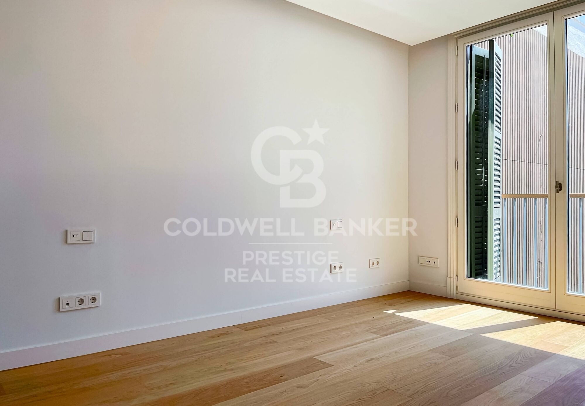 Luxury development with swimming pool in Paseo de Gracia