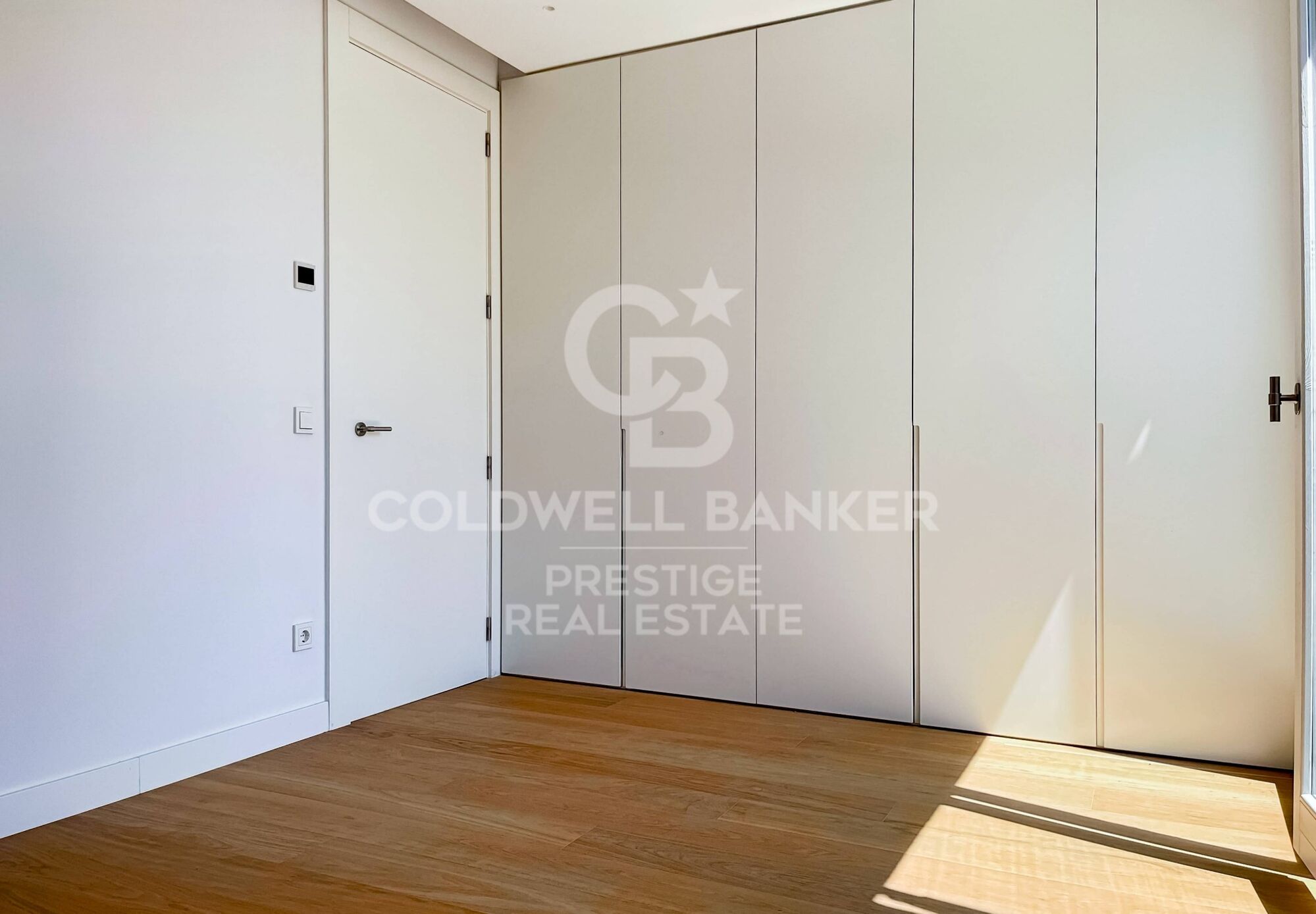 Luxury development with swimming pool in Paseo de Gracia