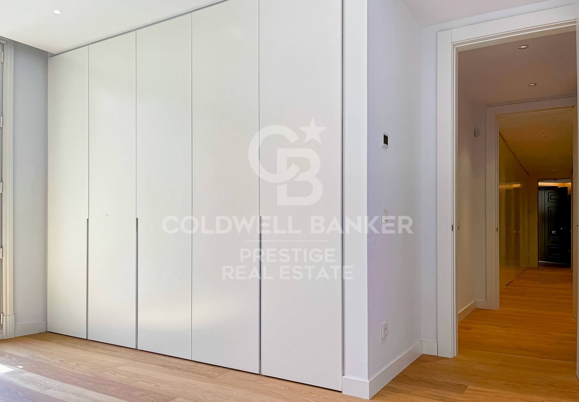 Viviendas exclusivas de obra nueva en venta con mirador y piscina en Paseo de Gracia
