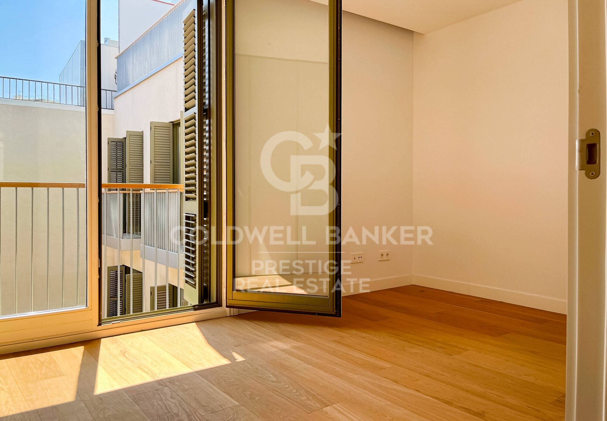 Viviendas exclusivas de obra nueva en venta con mirador y piscina en Paseo de Gracia