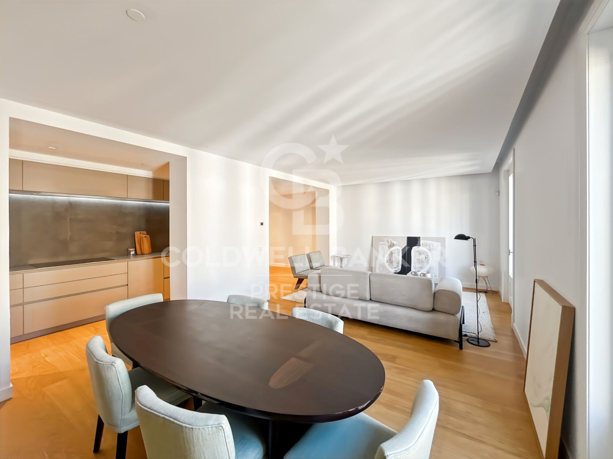 Luxury development with swimming pool in Paseo de Gracia