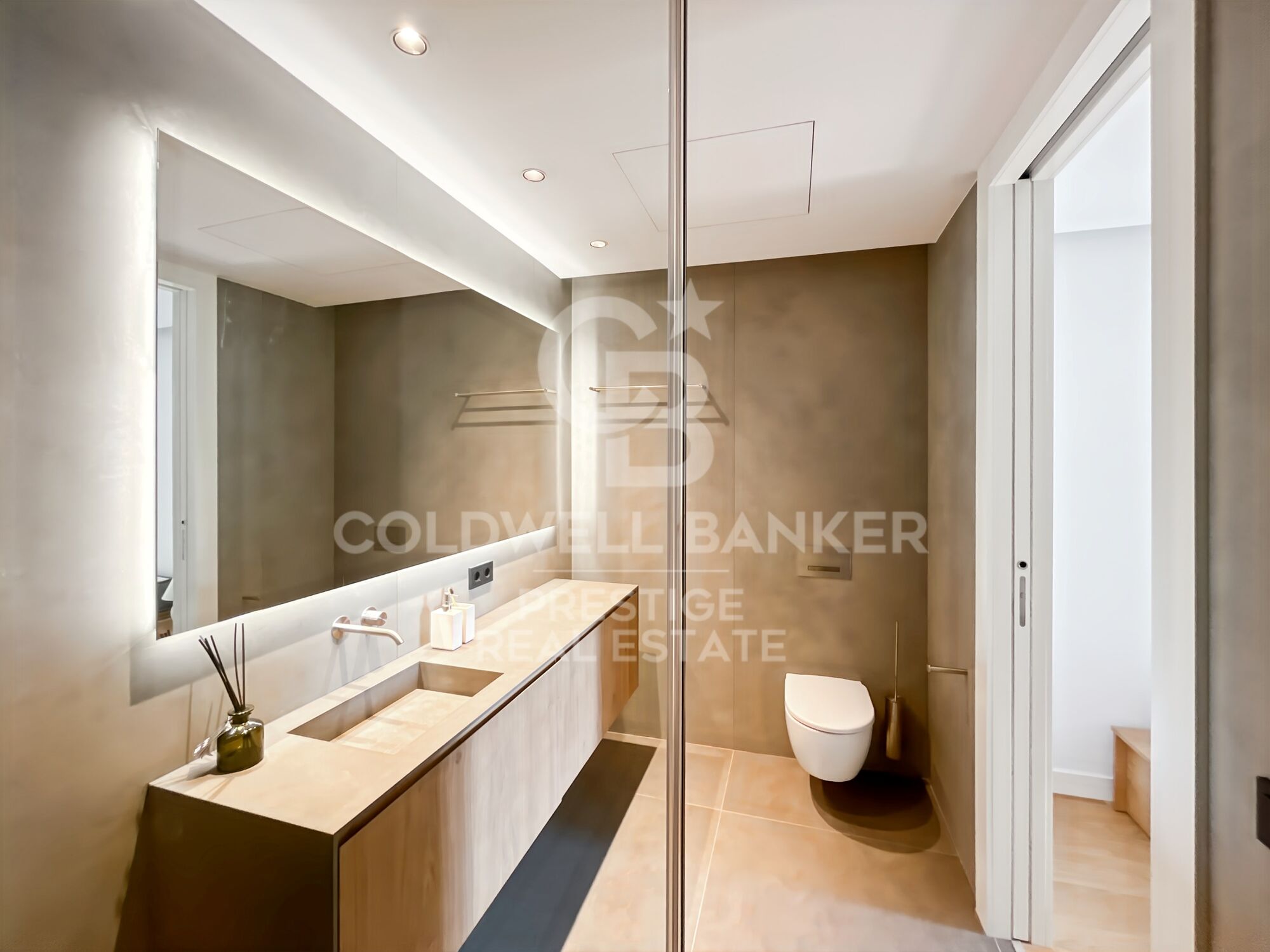 Luxury development with swimming pool in Paseo de Gracia