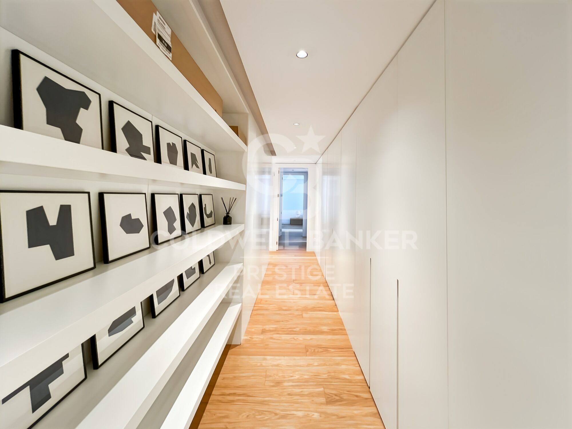 Luxury development with swimming pool in Paseo de Gracia