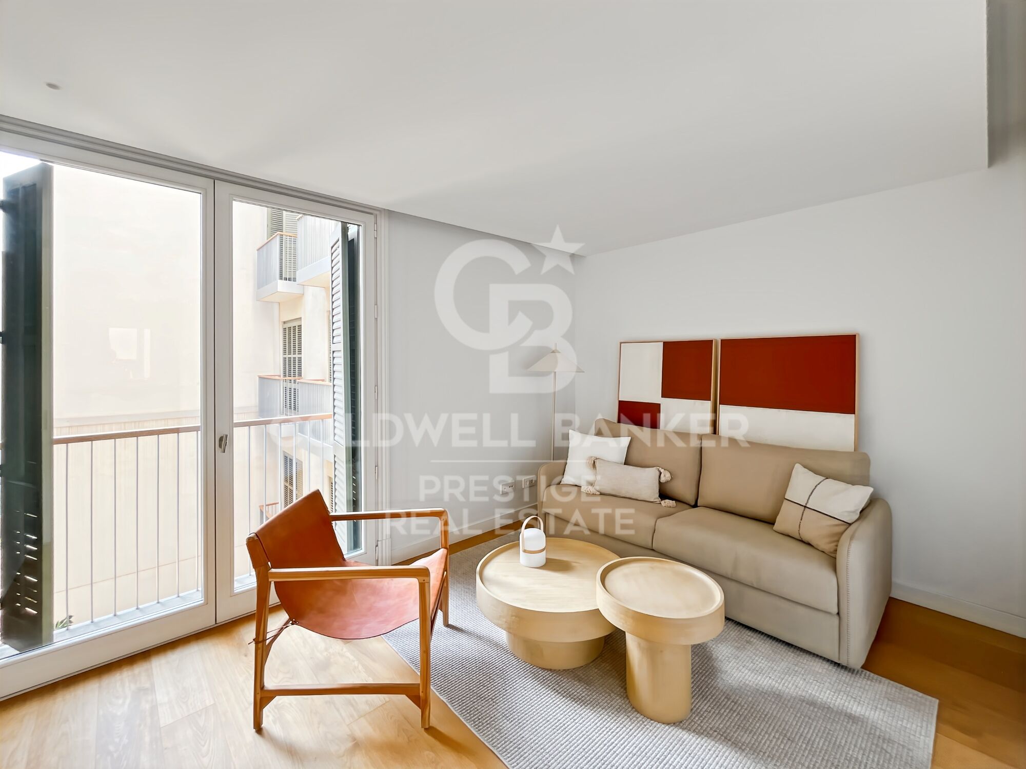 Appartement neufs et piscine à Paseo de Gracia.