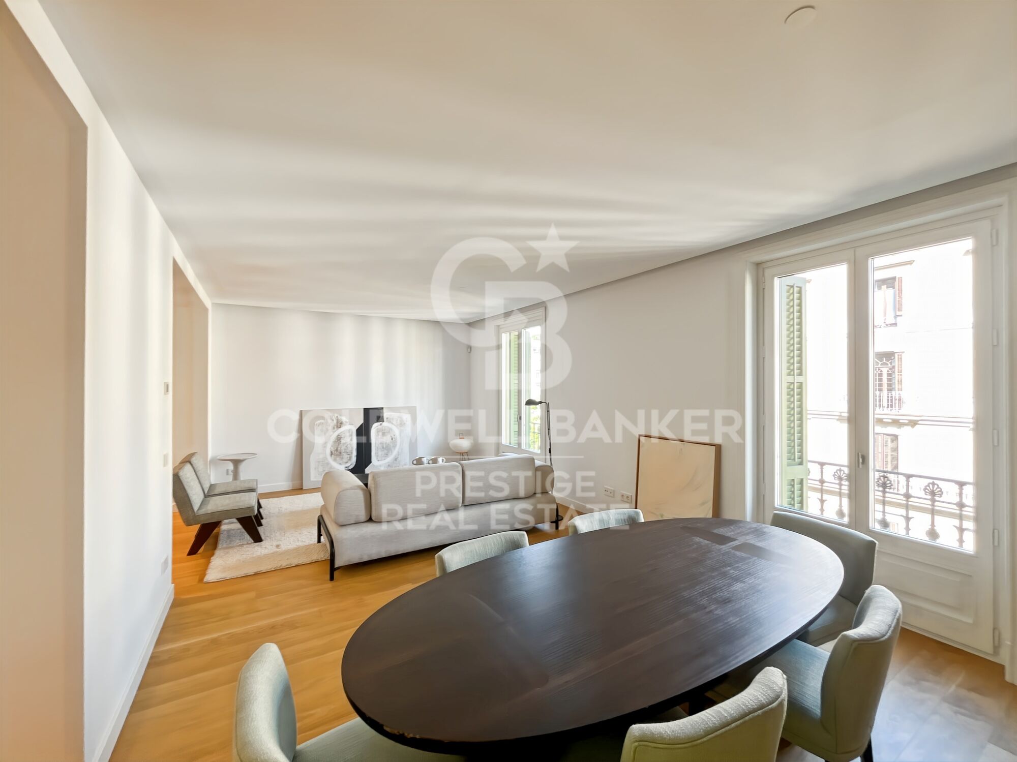 Viviendas exclusivas de obra nueva en venta con mirador y piscina en Paseo de Gracia