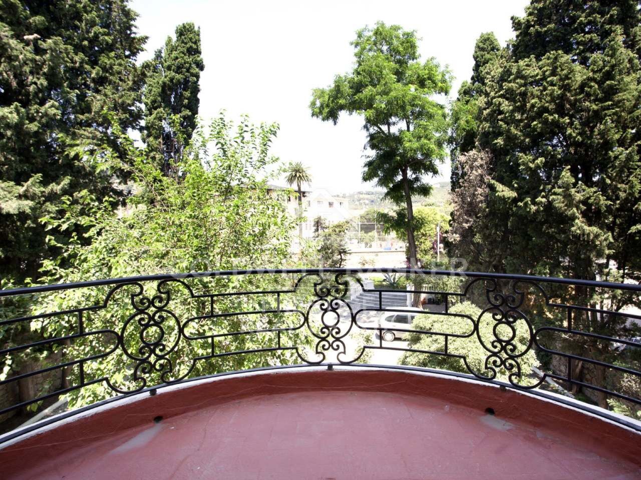 En venta exclusivo palacete neoclásico en Pedralbes