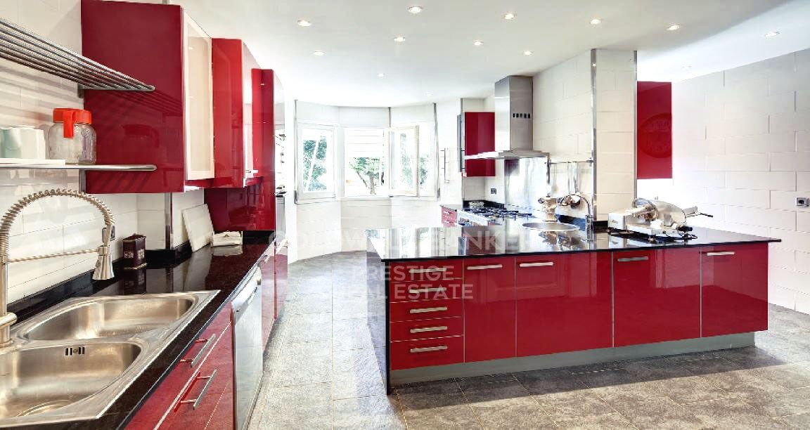 Exclusive neoclassical palace for sale in Pedralbes