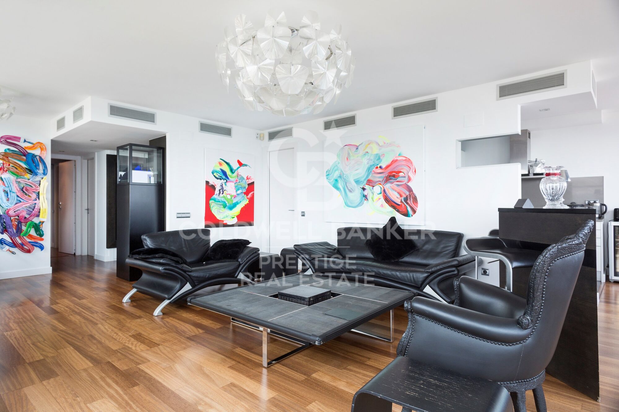 Penthouse for sale with terrace and sea views in Diagonal