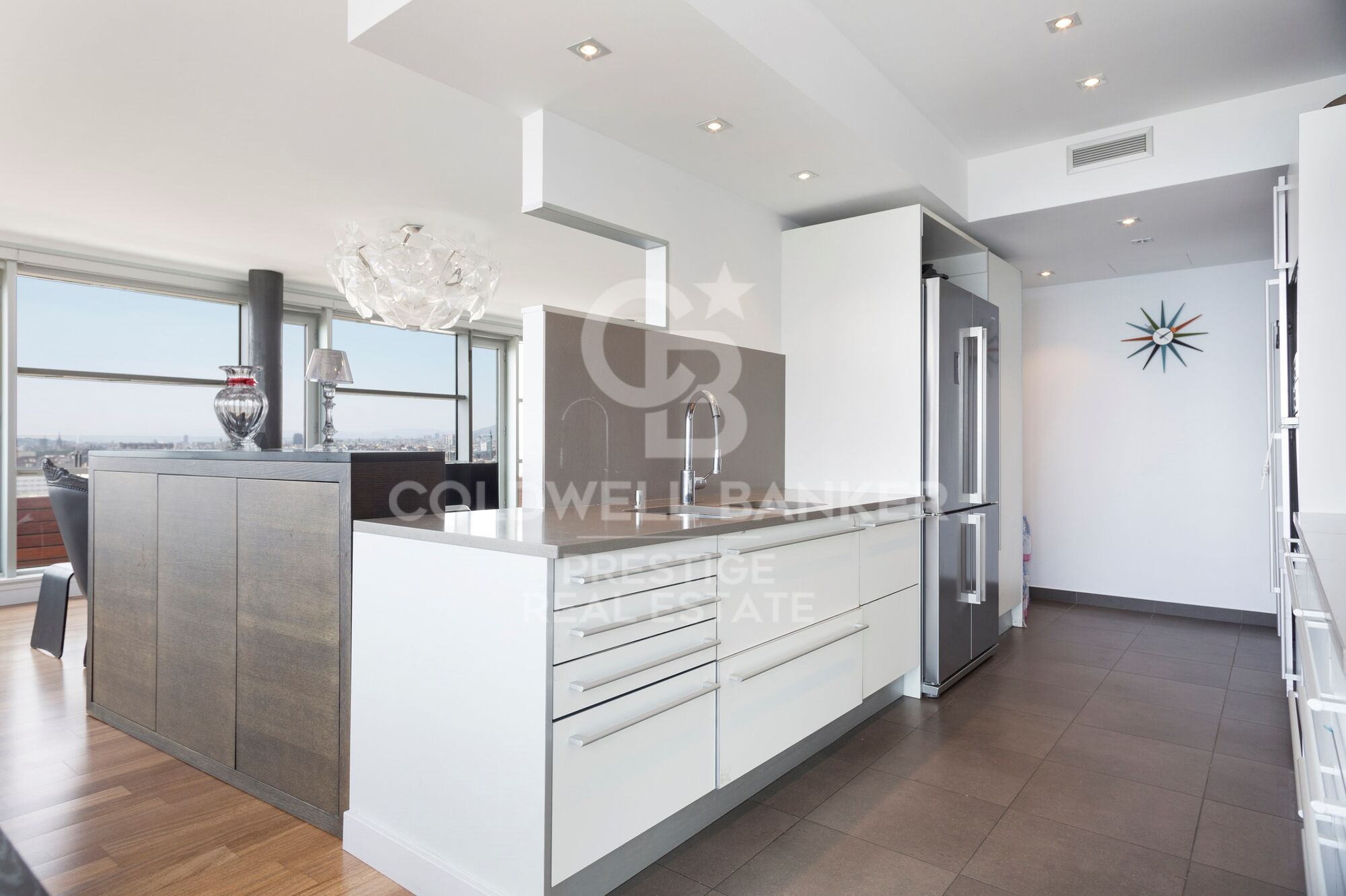 Penthouse for sale with terrace and sea views in Diagonal