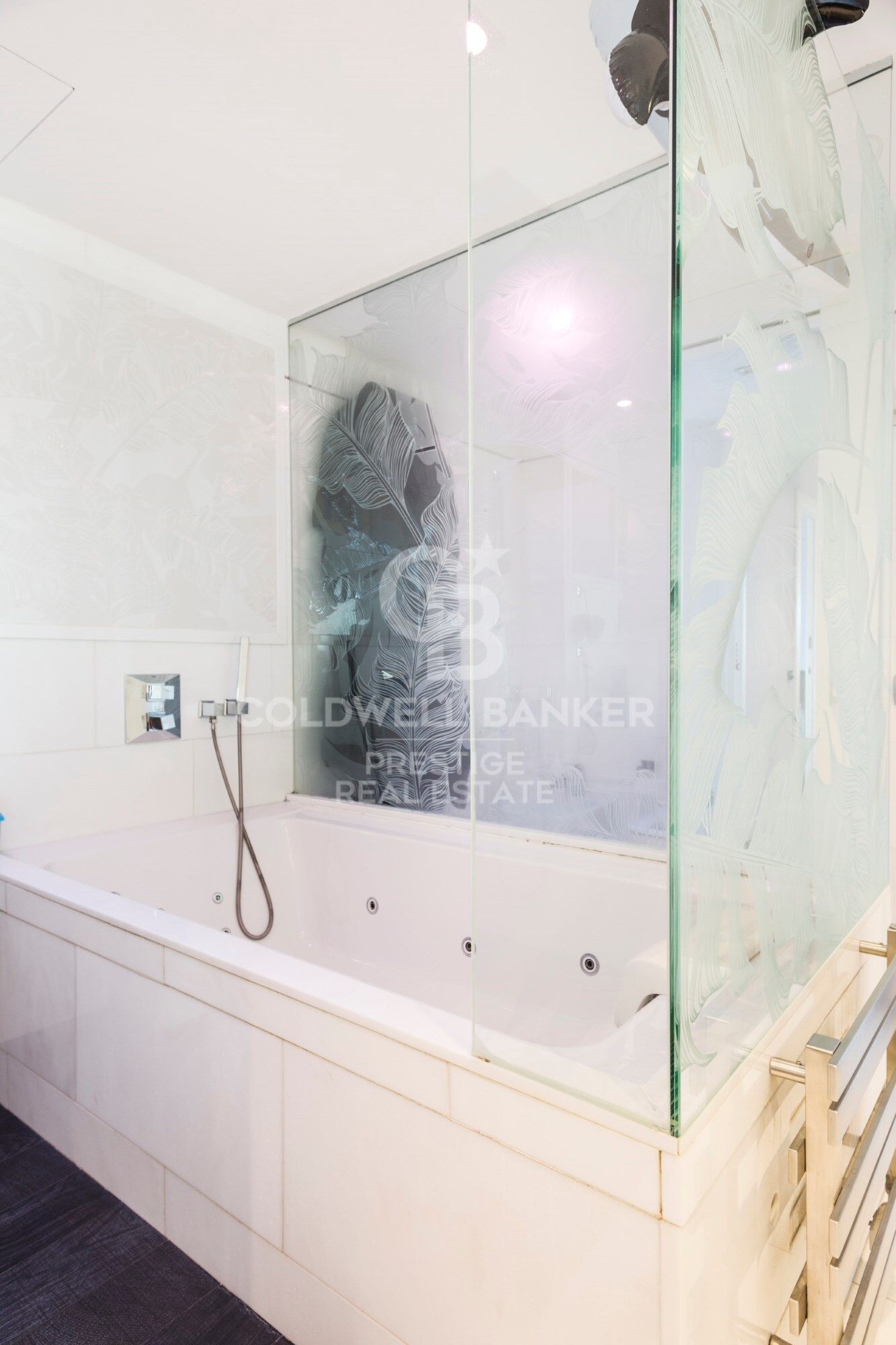 Penthouse for sale with terrace and sea views in Diagonal