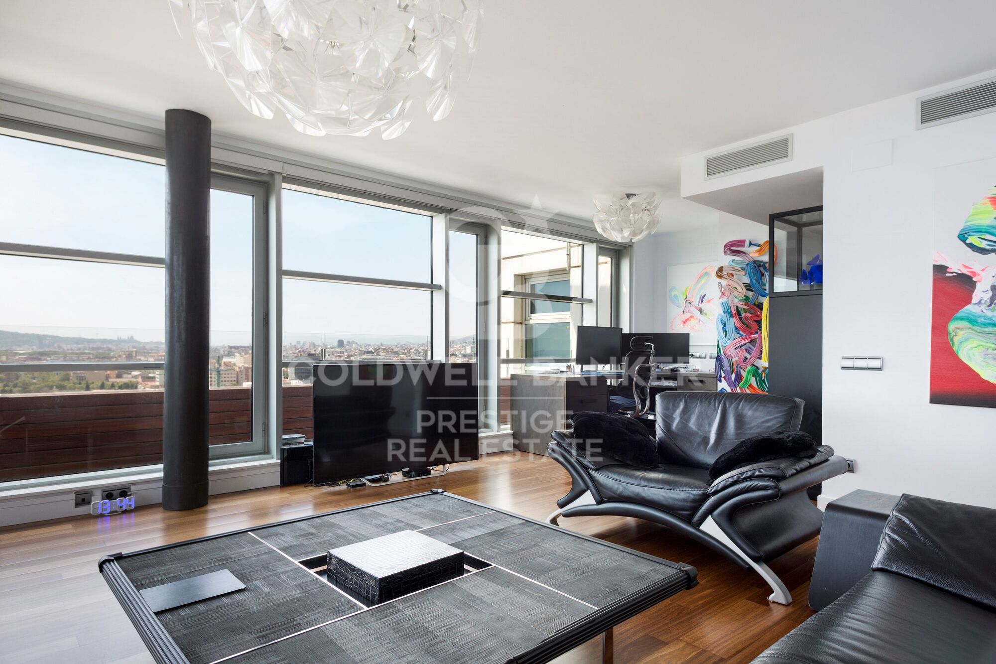 Penthouse for sale with terrace and sea views in Diagonal