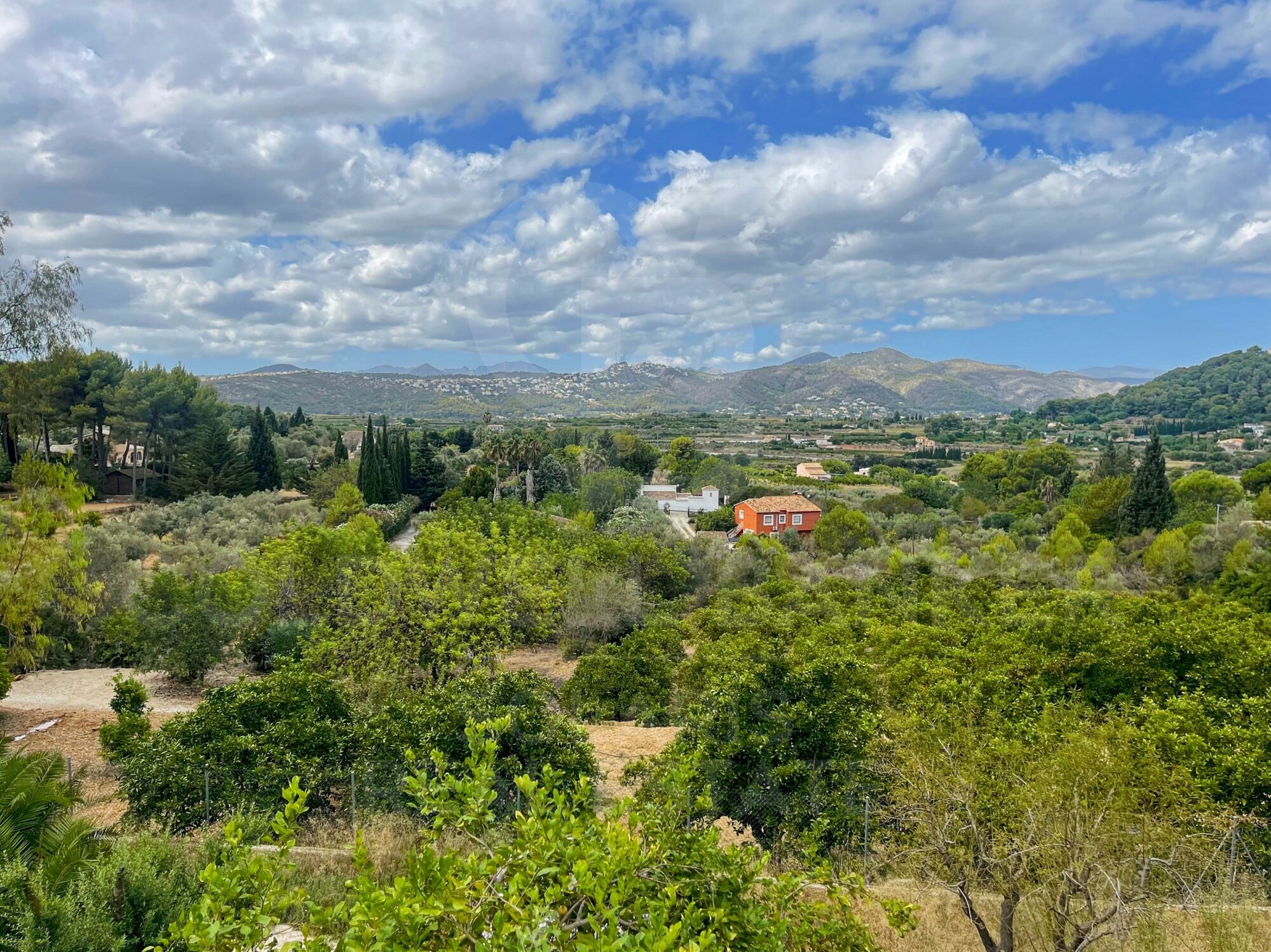 5-Bett-Landhaus mit unendlicher Aussicht. In der Nähe des Golfclubs