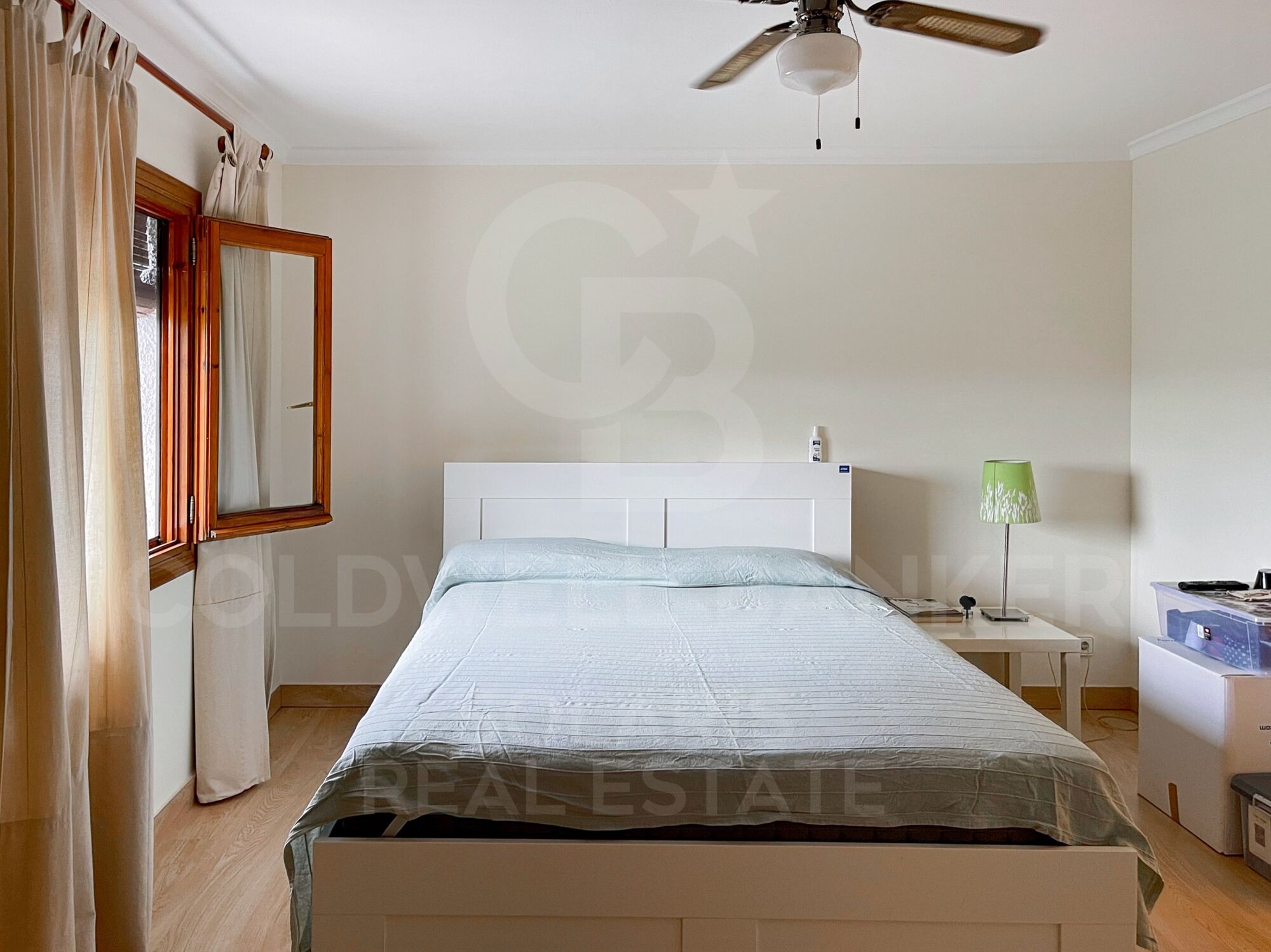 Chalet 5BR avec une vue infinie. Près du Golf Club