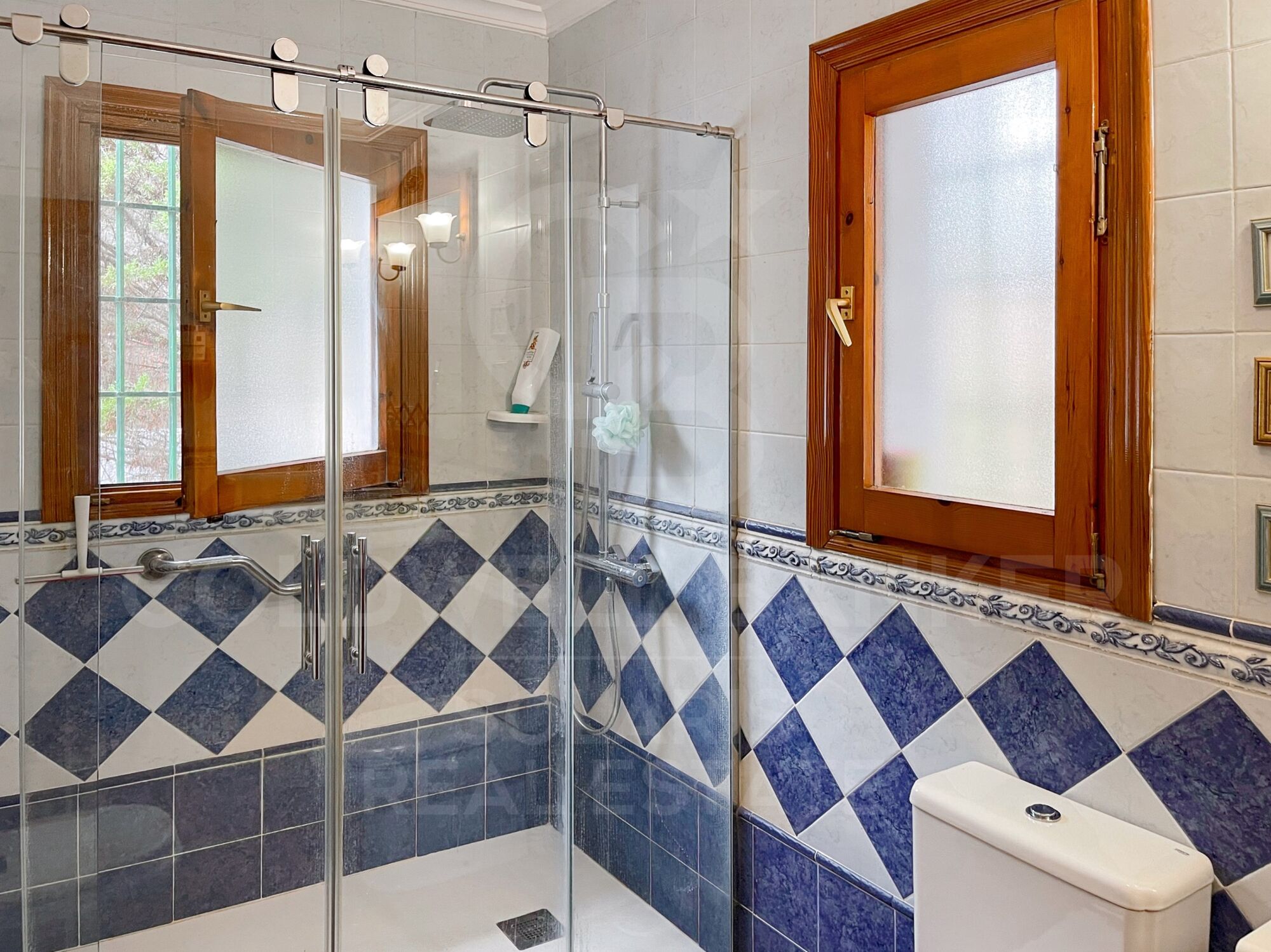 Casa de campo de 5Hab con vistas infinitas. Cerca del Club de Golf