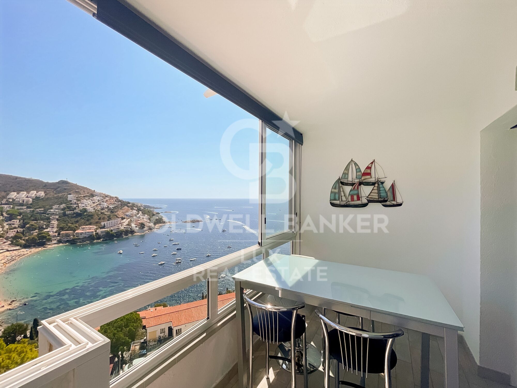 Piso de 2 dormitorios con garaje en Canyelles