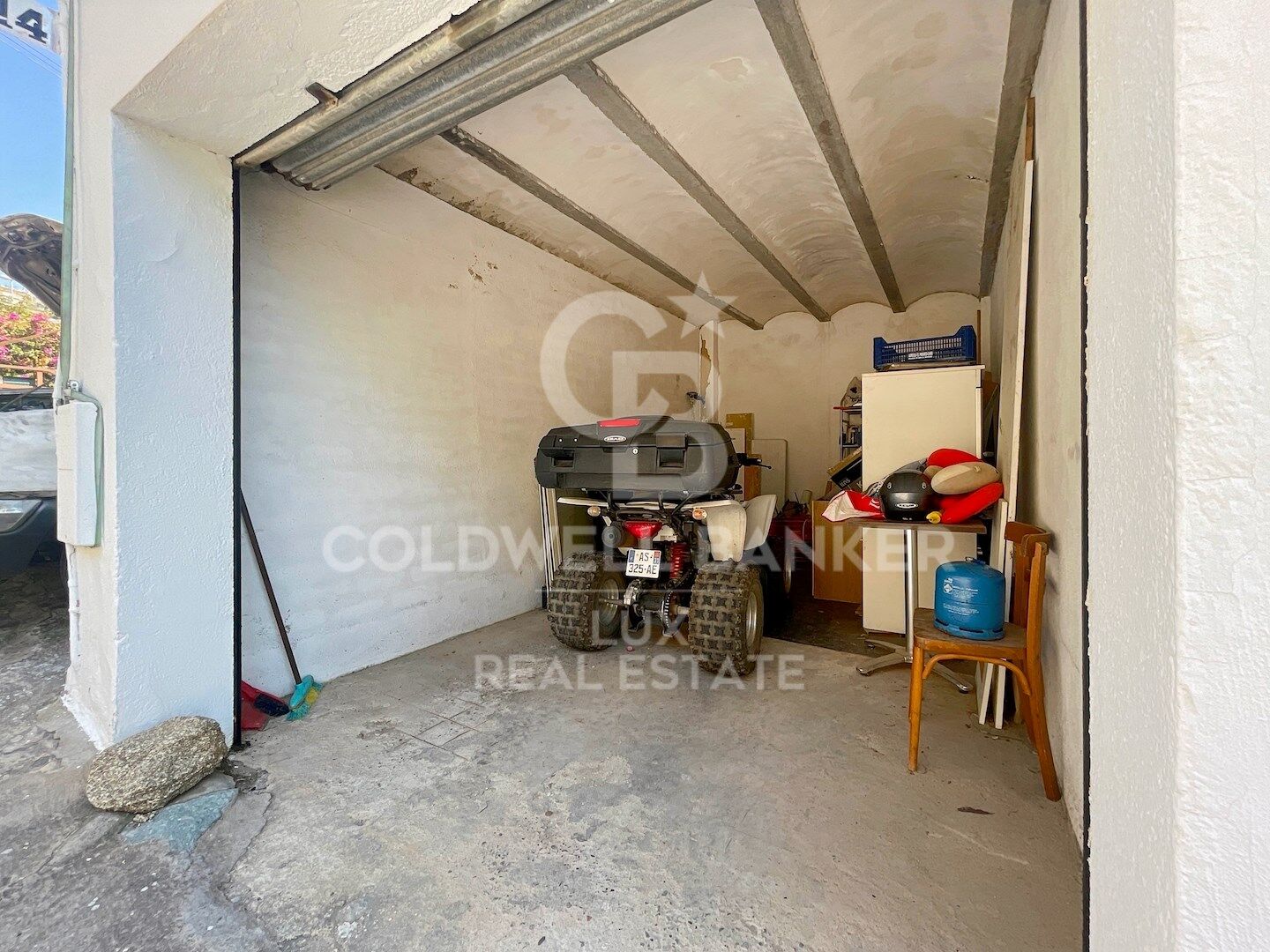 Piso de 2 dormitorios con garaje en Canyelles