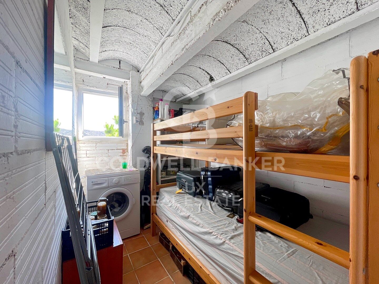 Piso de 2 dormitorios con garaje en Canyelles