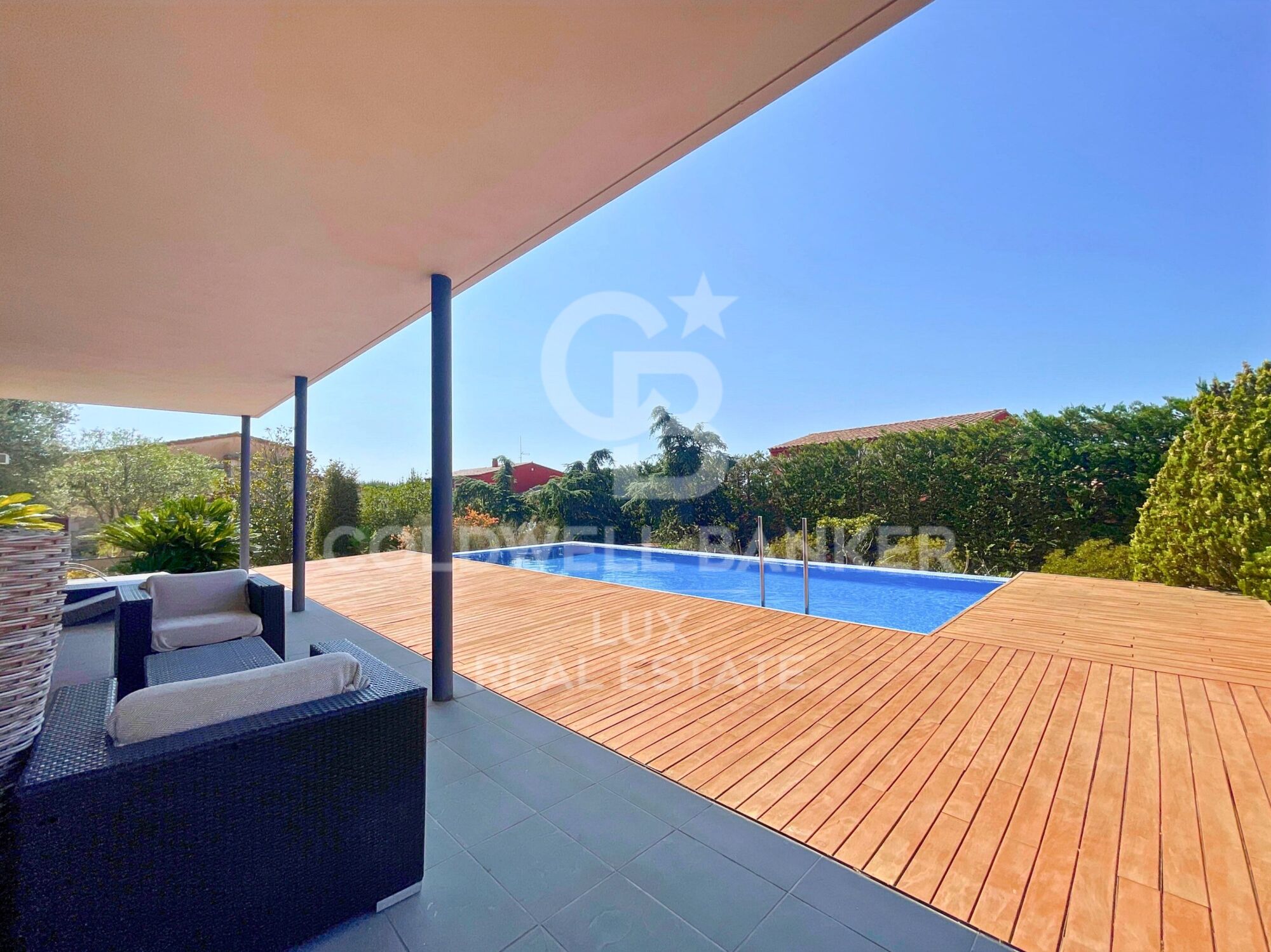 Luxushaus im Golf de Peralada mit Pool und Garage
