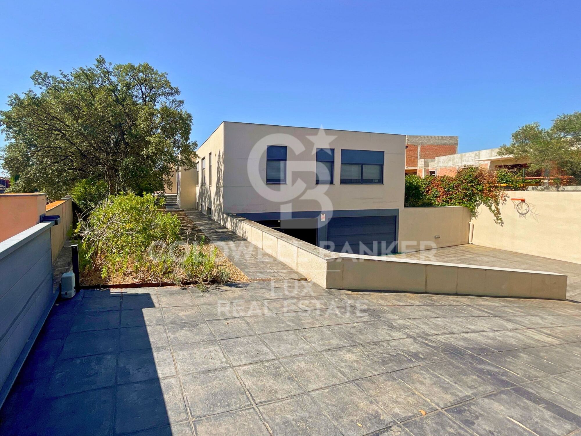 Luxushaus im Golf de Peralada mit Pool und Garage