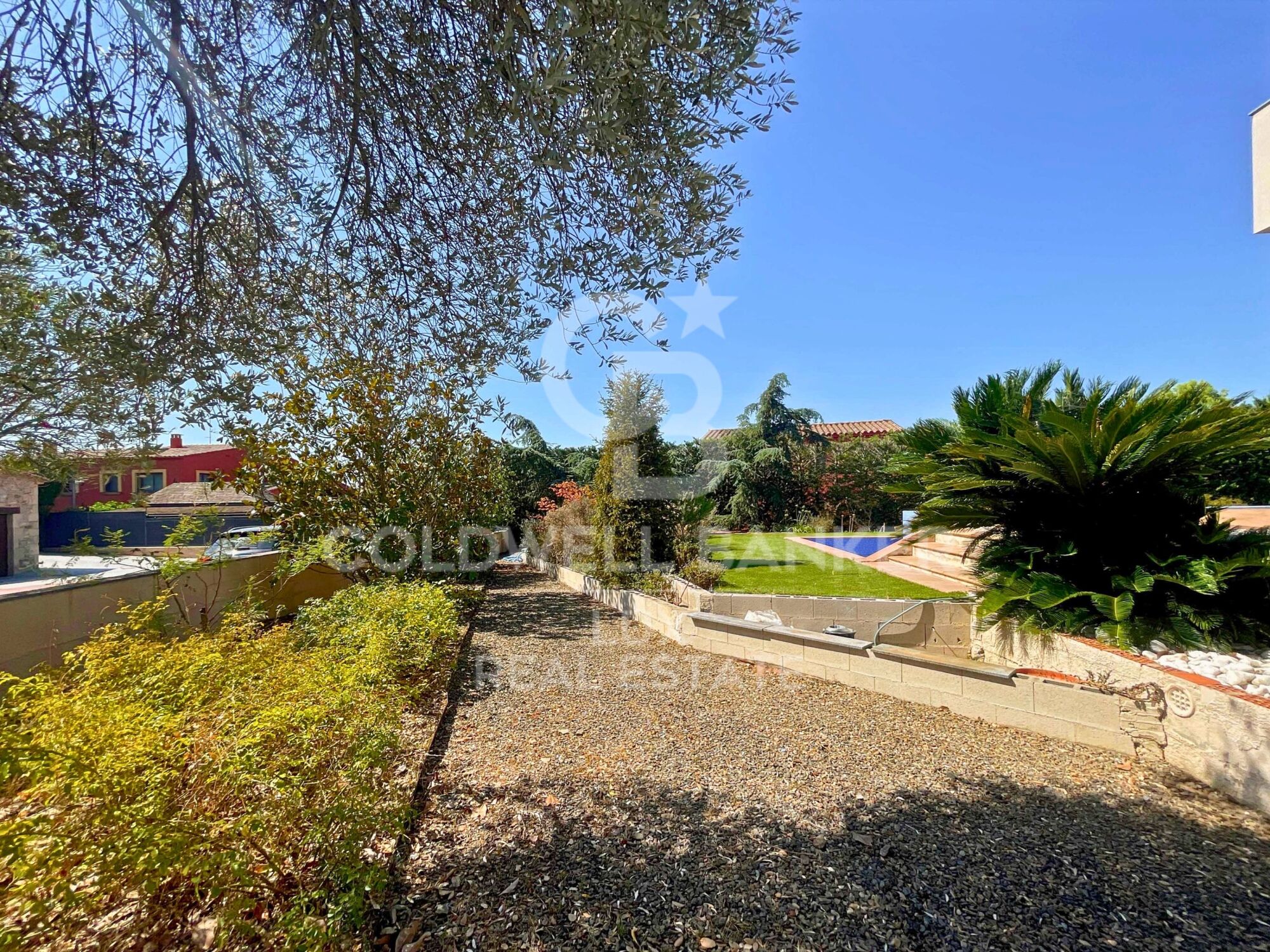 Maison de luxe dans le Golf de Peralada avec piscine et garage